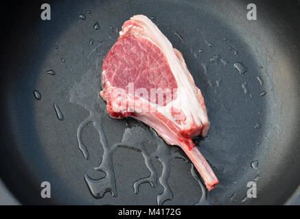 Premio costolette di agnello per la cottura bisteccherie o grill Foto Stock