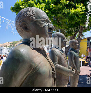 L'arcivescovo Desmond Tutu, Presidente FW de Klerk e il Presidente Nelson Mandela, statue in Piazza Nobel, V&A Waterfront, Città del Capo, Sud Africa Foto Stock