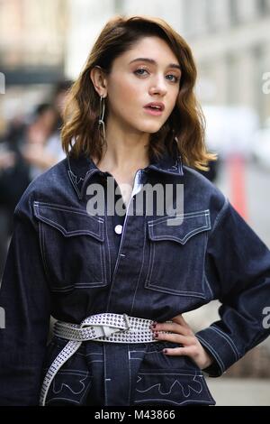 Natalia Dyer frequentando il Zadig & Voltaire pista mostra durante la settimana della moda di New York - Feb 12, 2018 - Foto: Pista Manhattan/Zach Chase ***per solo uso editoriale*** | Verwendung weltweit Foto Stock