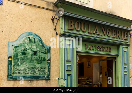 Ingresso di una boulangerie e pasticceria, L'Isle sur la Sorgue, Vaucluse, PACA, Francia Foto Stock