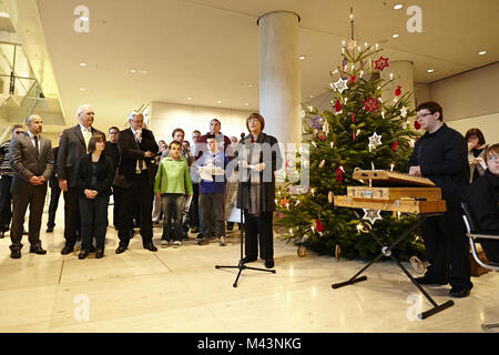 Mano-su di un albero di Natale per il Parlamento tedesco Foto Stock