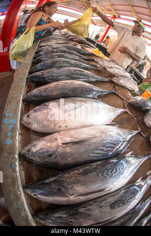 Una vista al Mercato di Mahea, le Seychelles. Credito: Euan Cherry Foto Stock