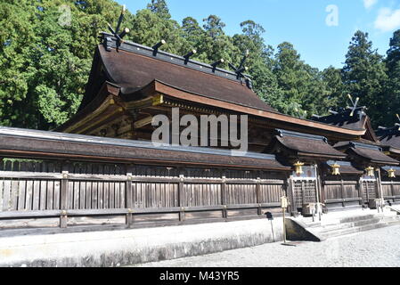 Incredibile e di spirituale Kumano Hongu, camminando la antica millenaria Kumano Kodo'Nakahechi route' (il sentiero imperiale) Kii Peninsula, Giappone meridionale Foto Stock