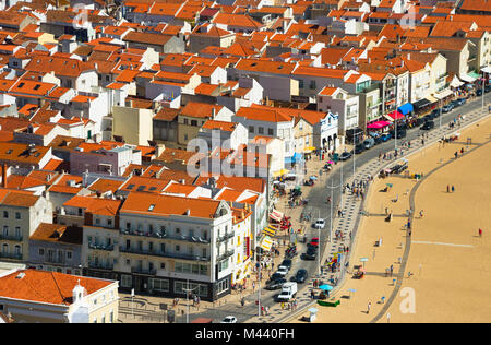 Antenna skyline della città portoghese. Nazare, Portogallo Foto Stock