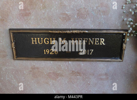 LOS ANGELES, CA - 13 febbraio: una vista generale di atmosfera di Hugh Hefner la sua tomba il 13 febbraio 2018 a Los Angeles, California. Foto di Barry re/Alamy Stock Photo Foto Stock