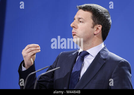 Merkel incontra il nuovo Primo Ministro italiano Renzi a Berlino. Foto Stock