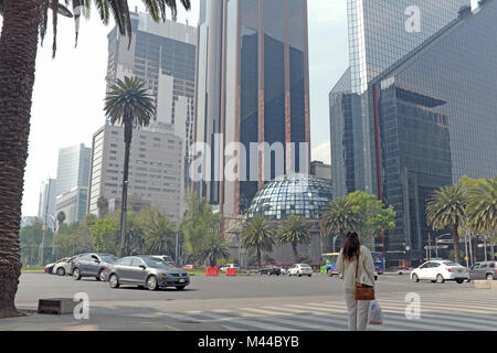 La borsa messicana, o la Bolsa Mexicana de Valores, a Città del Messico è la seconda più grande borsa in America Latina. Foto Stock