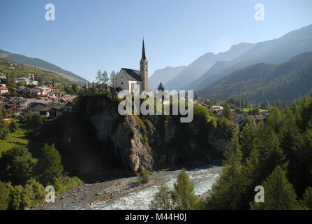 Chiesa di scuol in Svizzera Foto Stock