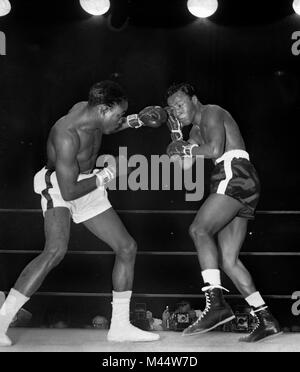 Un incontro di pugilato al Chicago Stadium, ca. 1954. Foto Stock