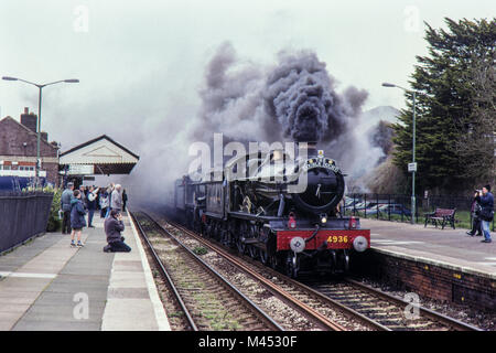 GWR Classe 4900 4-6-0 il doppio Ducato n. 4936 Kinlet Hall. Progettata da Charles Collett e costruito nel giugno 1929 ha eseguito più di un milione di miglia Foto Stock