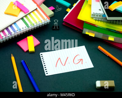 Qualcuno ha lasciato il messaggio sulla vostra scrivania; NG Foto Stock