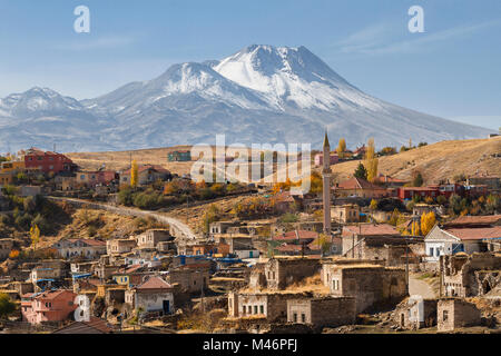 Vista sul villaggio Ihlara, Cappadocia, Turchia. Foto Stock