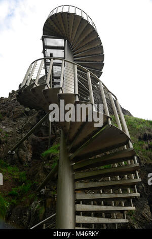 La Scogliera Gobbins percorso,l'ingresso,scala a spirale,Lookout Point,viewpoint,drammatica Cliff Walk,Ponte Metallico,ponti,Causeway Percorso Costiero,Islandmagee,C Foto Stock