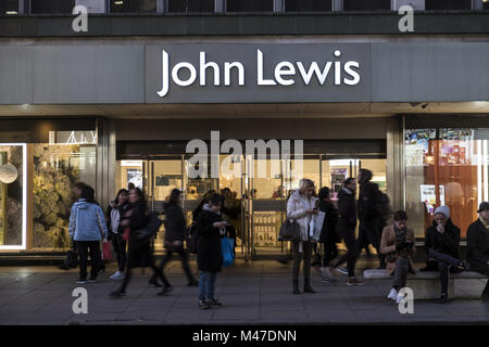 Londra, Regno Unito. 30 gen, 2018. John Lewis Store visto a Londra famosa Oxford street. Il centro di Londra è uno dei più interessanti di attrazione turistica per gli individui il cui disposto a fare acquisti e a godere della varietà di famosi in tutto il mondo e marchi. Credito: Rahman Hassani/SOPA/ZUMA filo/Alamy Live News Foto Stock