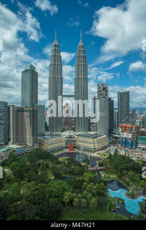 Petronas Twin Towers di Kuala Lumpur in Malesia Foto Stock