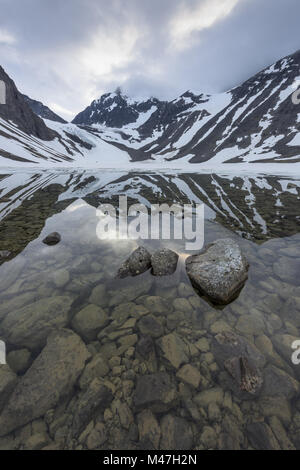 Lago Tarfala, Kebnekaise montagne, Lapponia, Svezia Foto Stock