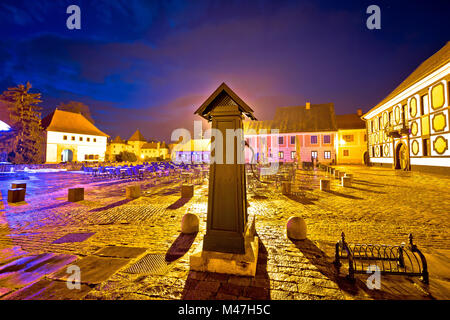 Varazdin architettura barocca Piazza vista serale Foto Stock