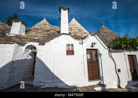 Tradizionali trulli di Alberobello, Puglia, Italia Meridionale Foto Stock