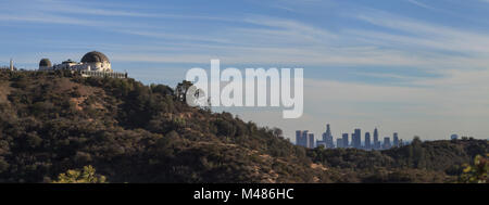 Los Angeles skyline al tramonto dall'Osservatorio Griffith Foto Stock