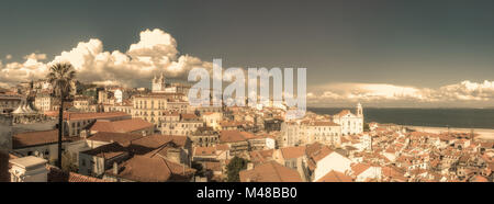 Vintage immagine panoramica del centro di Lisbona, Portogallo Foto Stock