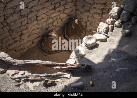 Il cimitero di Chauchilla con mummie prehispanic nel deserto di Nazca, Perù Foto Stock