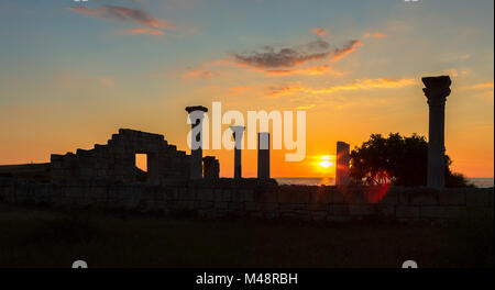 Antica Basilica di greco e di colonne di marmo in Chersonesus Taurica Foto Stock