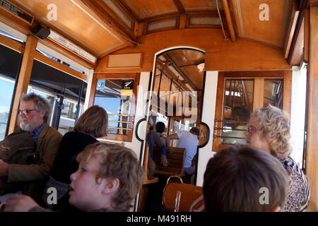 All'interno di un Tram storico a Christchurch, Nuova Zelanda Foto Stock