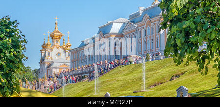 Grand cascata in Pertergof, San Pietroburgo, Russia. Foto Stock