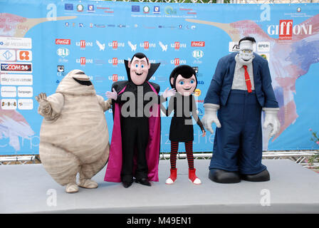 Giffoni Valle Piana, Salerno, Italia - 23 Luglio, 2015 : Cast Movie Hotel Transilvania 2 al Giffoni Film Festival 2015 - il 23 Luglio, 2015 a Giffoni Foto Stock