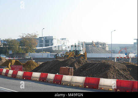 Costruzione di cuore di Slough progetto di rigenerazione sul sito del vecchio rotatoria 30/09/2011 Foto Stock