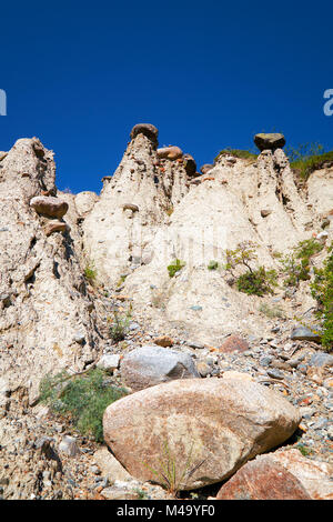 Fenomeno della natura di funghi di pietra nelle montagne di Altai vicino al fiume Chulyshman Foto Stock