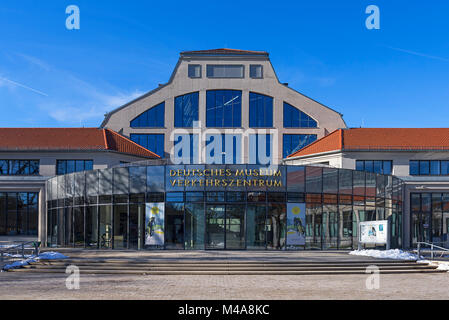 Ingresso principale del Deutsches Museum Verkehrszentrum,,Monaco di Baviera, Germania Foto Stock