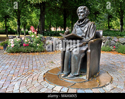 Stoccolma / Svezia - 2013/08/01: Isola Djurgarden, Junibacken museo dedicato ai personaggi della svedese della letteratura per ragazzi, statua del wr Foto Stock