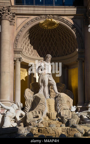 Replica della fontana di Trevi davanti al Forum Shops, il Caesars Palace di Las Vegas, Nevada, STATI UNITI D'AMERICA Foto Stock