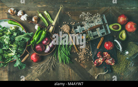 Inverno Vegetariano o Vegano cibo gli ingredienti della cucina, vista dall'alto Foto Stock