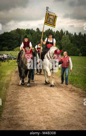 Pellegrinaggio,bavarese costumi nazionali,Leonhardiritt a Holzhausen Foto Stock