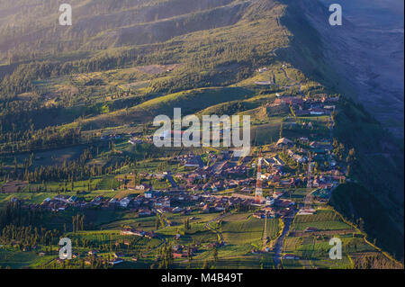 Early sunrise presso il Monte Bromo cratere,bromo Tengger Semeru National Park, Java,Indonesia Foto Stock