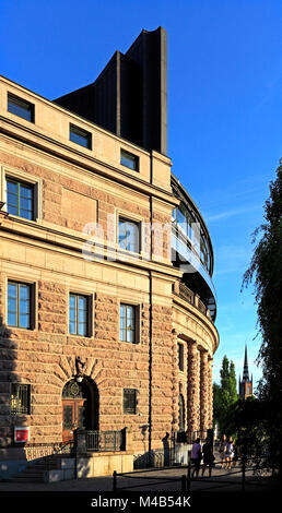 Stoccolma / Svezia - 2013/08/01: città vecchia Gamla Stan con il Parlamento di Svezia Foto Stock