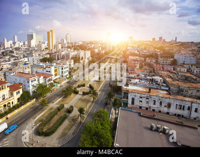 Cuba. L'Avana vecchia. Vista dall'alto. Prospetto dei presidenti Foto Stock