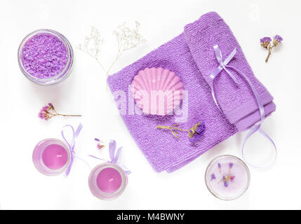 I prodotti spa. Appartamento Viola laici viola concetto. Foto Stock