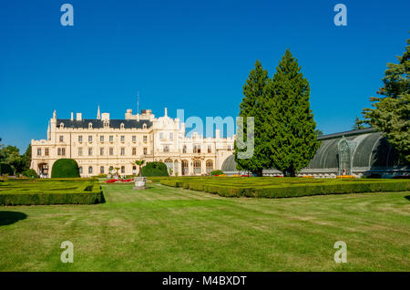 Lednice Palace, ex Liechtenstein residenza estiva, Area Lednico-valtický, Sud Moravia Repubblica Ceca, Europa Foto Stock