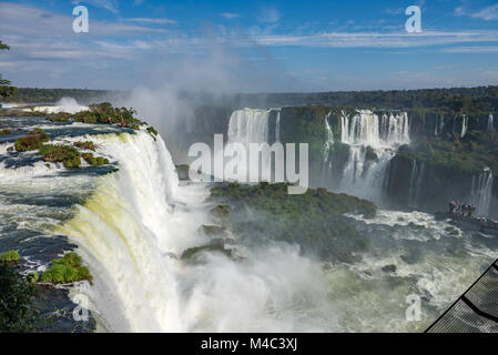 Cataratas di Iguacu () Iguazu Falls si trova in Brasile Foto Stock