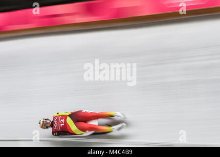 Pyeongchang, Corea del Sud. 15 Feb, 2018. Natalie Geisenberger di Â Germania concorrenti nel team di slittino Staffetta presso Olympic Centro di scorrimento a Pyeongchang, Corea del Sud. Ulrik Pedersen/CSM/Alamy Live News Foto Stock