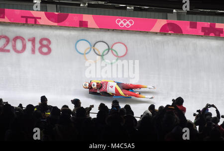 Toni EGGERT/Sascha BENECKEN, GER, Aktion, Rodeln Doppel der Maenner, Luge - Uomini Doppio, Olympic Centro di scorrimento, 14.02.2018. Olympische Winterspiele 2018 vom 09.02. - 25.02.2018 in PyeongChang/ Suedkorea. |L'utilizzo in tutto il mondo Foto Stock