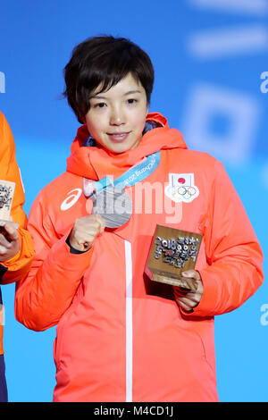 Gangneung, Corea del Sud. 15 Feb, 2018. Nao Kodaira (JPN) pattinaggio di velocità : donna 1000m Premiazione al PyeongChang medals plaza durante il PyeongChang 2018 Giochi Olimpici Invernali in Gangneung, Corea del Sud . Credito: Giovanni Osada AFLO/sport/Alamy Live News Foto Stock
