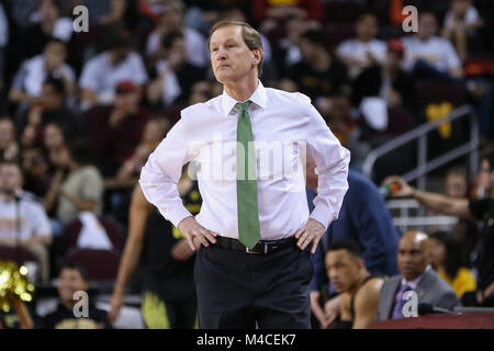 15 febbraio 2018: Oregon Ducks head coach Dana Altman nel NCAA un gioco di pallacanestro tra la Oregon Ducks vs USC Trojans al Galen Center di Los Angeles, CA: Jordon Kelly/CSM(Jordon Kelly : © Cal Sport Media) Foto Stock