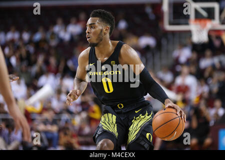 15 febbraio 2018: Oregon Ducks avanti Troy marrone (0) in una NCAA pallacanestro tra la Oregon Ducks vs USC Trojans al Galen Center di Los Angeles, CA: Jordon Kelly/CSM(Jordon Kelly : © Cal Sport Media) Foto Stock