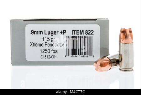 Winneconne, WI - 13 Febbraio 2018: una scatola di Underwood Munizioni 9 mm isolato su un background. Foto Stock