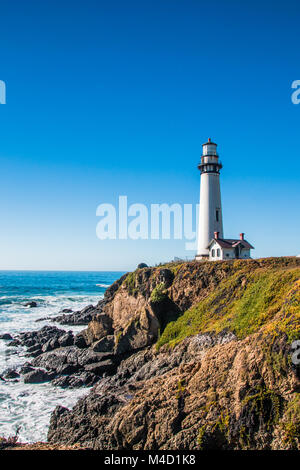 Pigeon Point Lighthouse sulla strada statale n. 1, California Foto Stock