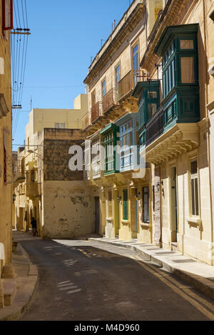 Una strada stretta di Rabat. Malta Foto Stock
